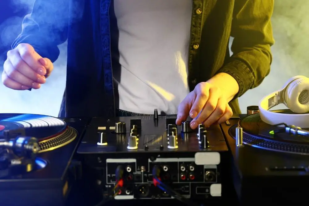 How To Create A DJ Mix