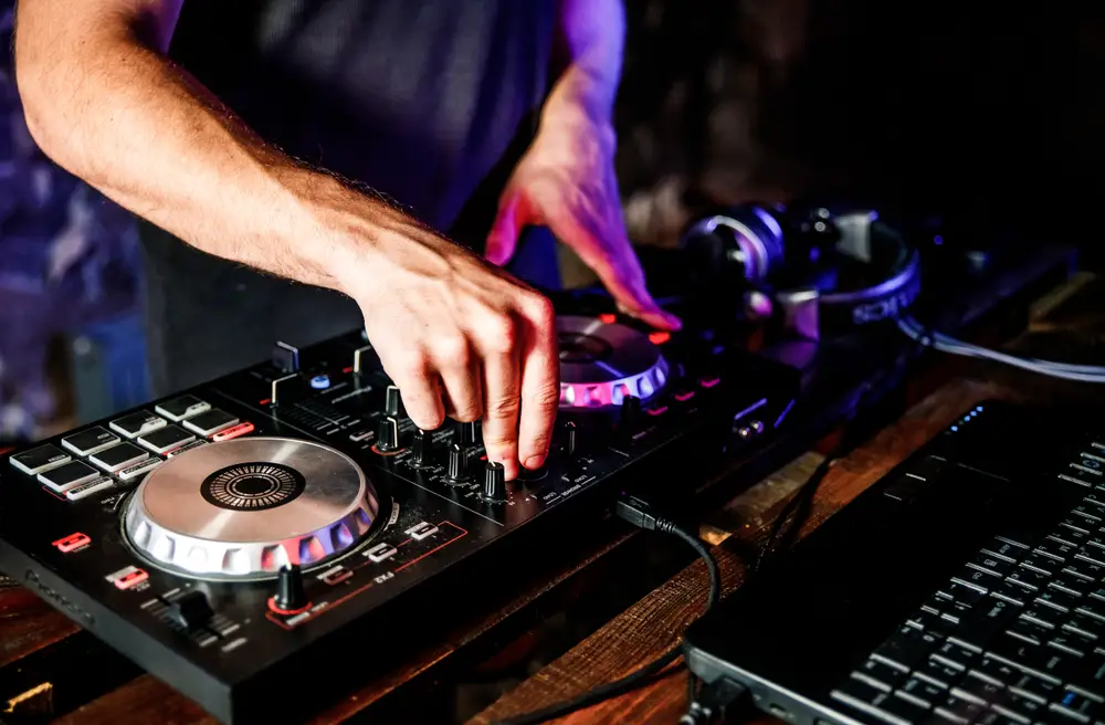 What Equipment Do I Need To DJ? (Beginners Guide)