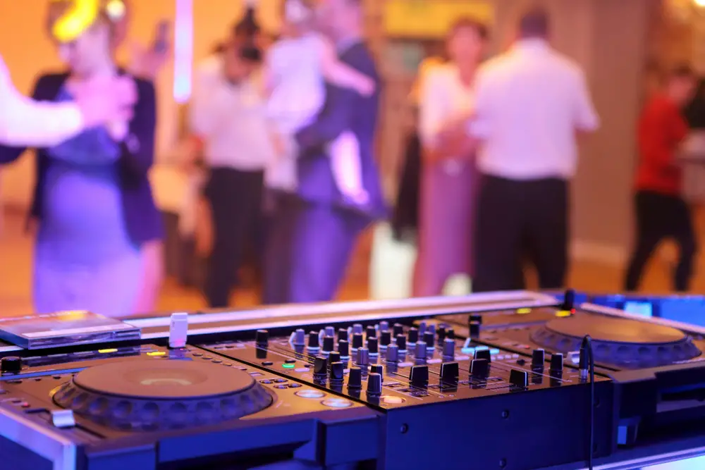 How do I DJ a wedding reception